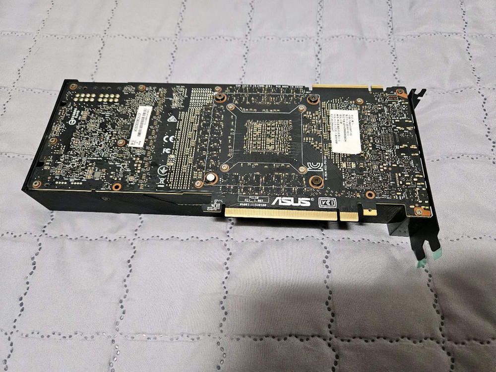 ASUS TURBO RTX 2080Ti--1