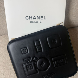 샤넬뷰티 블랙 메이크업 파우치 (새상품)