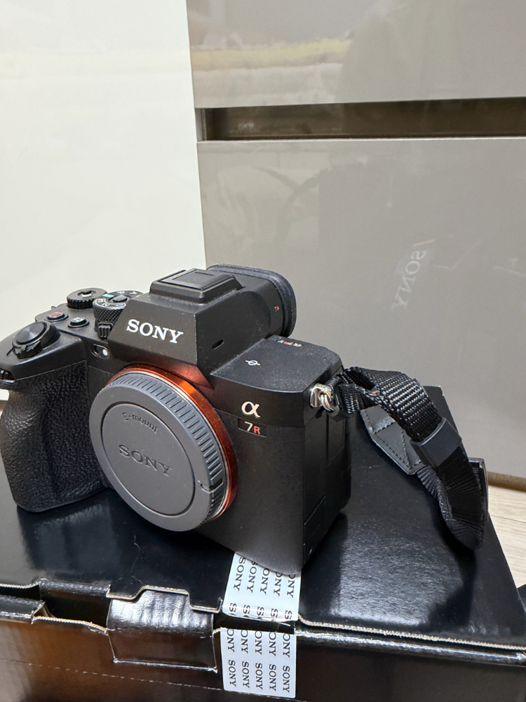소니a7r5 바디 + sel24-70 gm2 금계륵--1