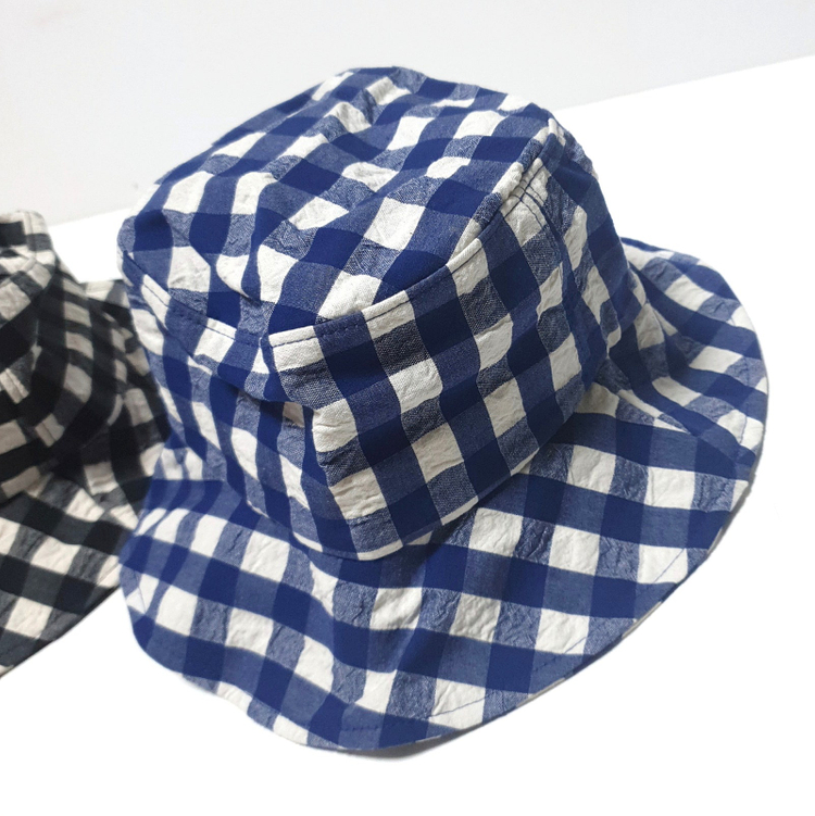 [새제품] 체크 버킷햇 2개--1