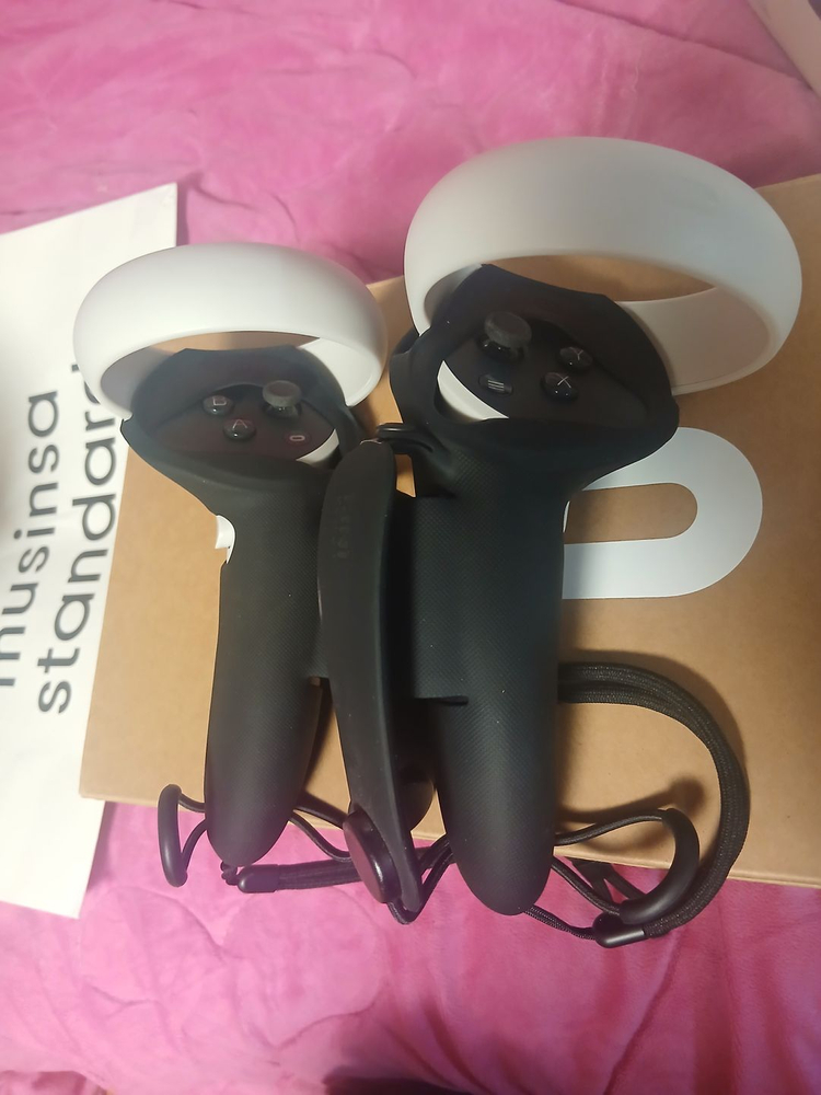 오큘러스 퀘스트 2 풀박스 64GB--5