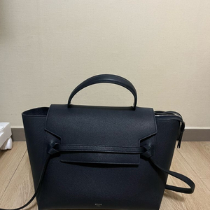 셀린느 벨트백 네이비 미니사이즈