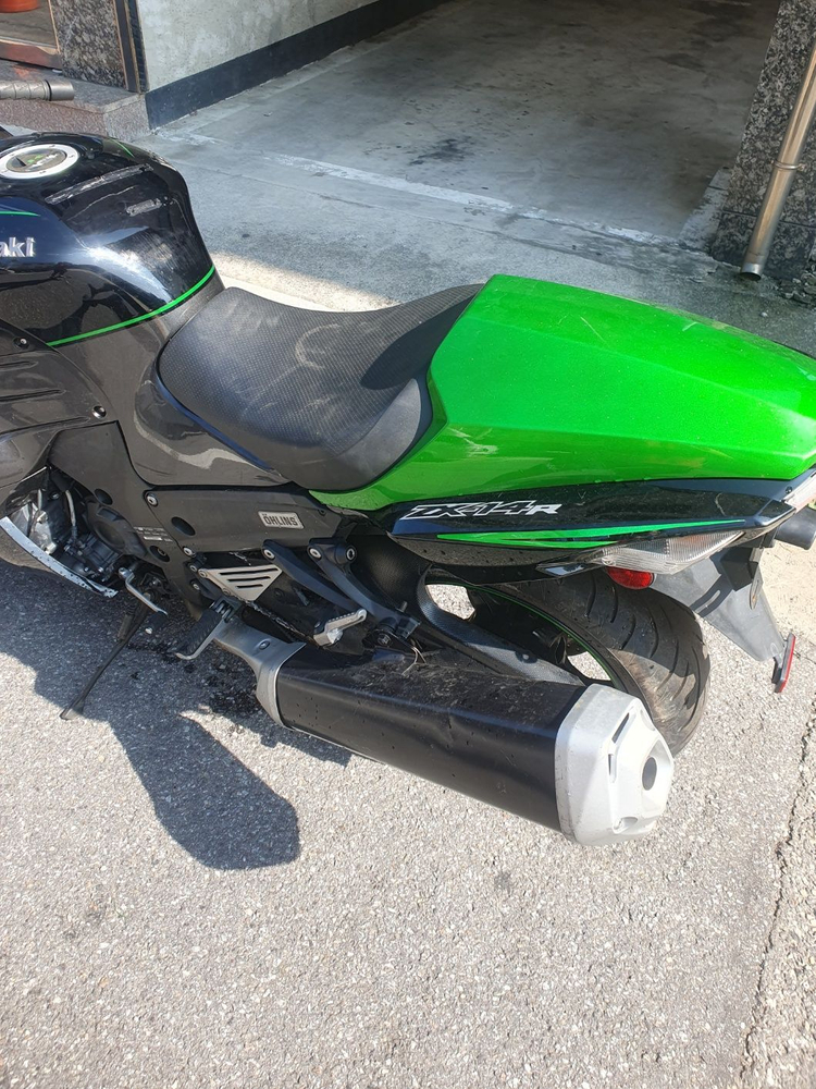 zzr1400 19년 2.9만키로--2