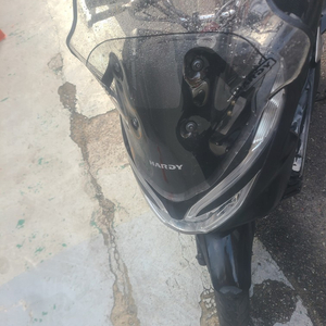 PCX 더뉴 배달풀세팅 8.4만주행 엔진특A급 100에 팝니다.