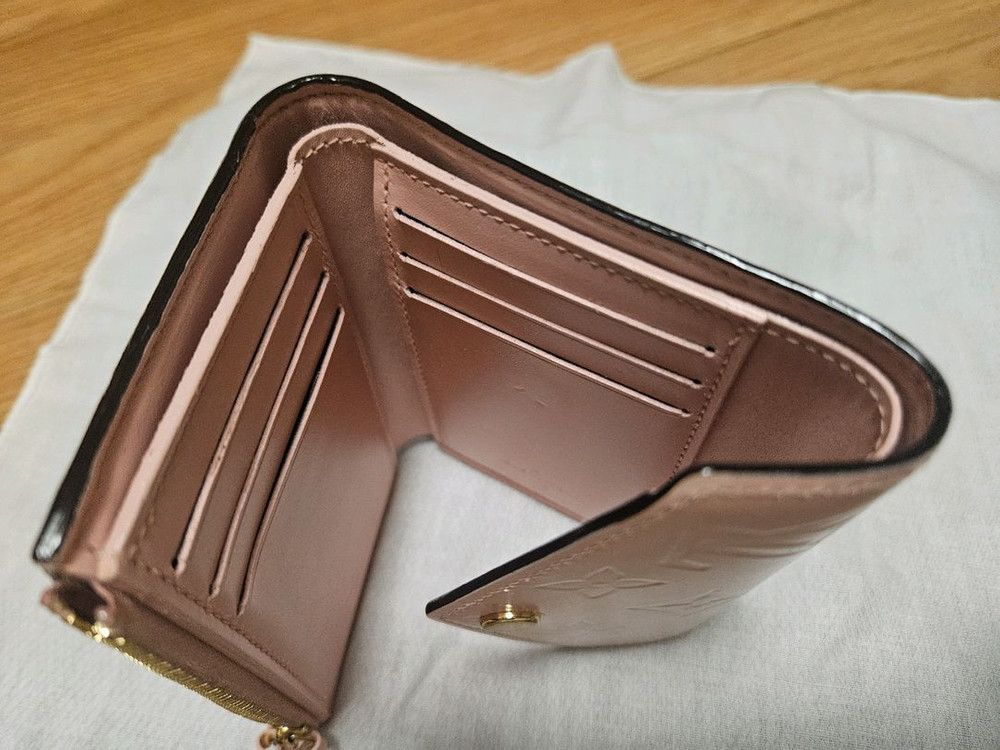 루이비통 모노그램 베르니 핑크 반지갑--5