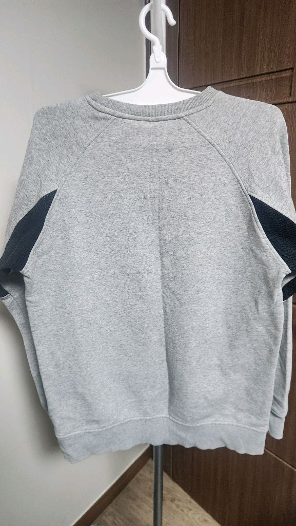 아디다스 맨투맨 판매 이미지