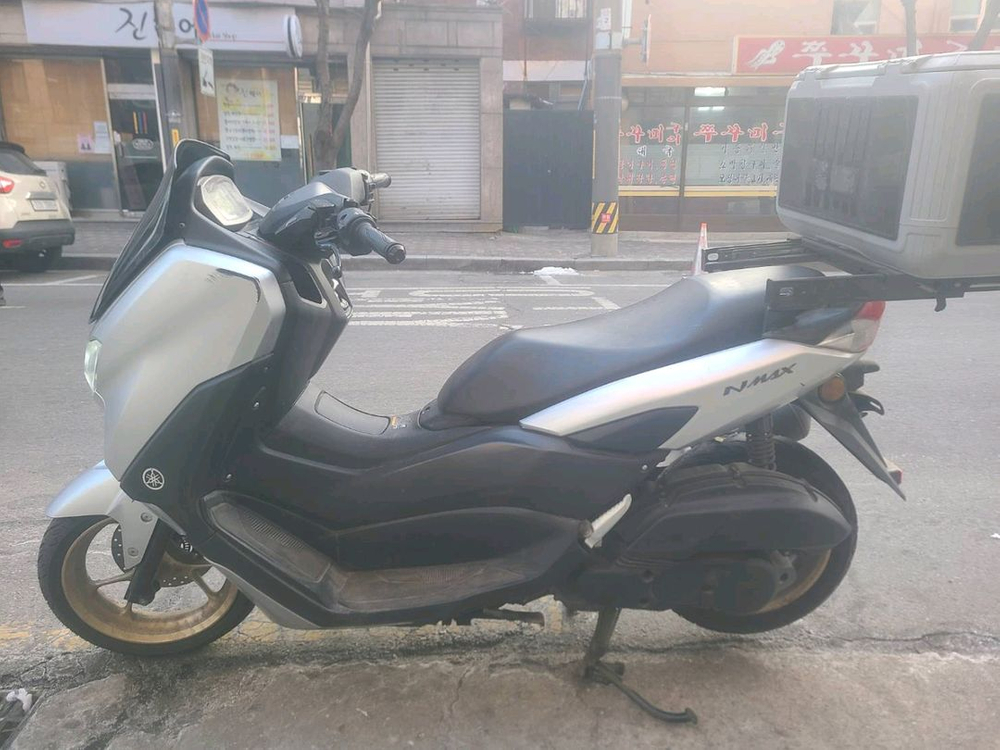 엔맥스22년식 배달세팅 1.9만실주행 200팝니다 이미지