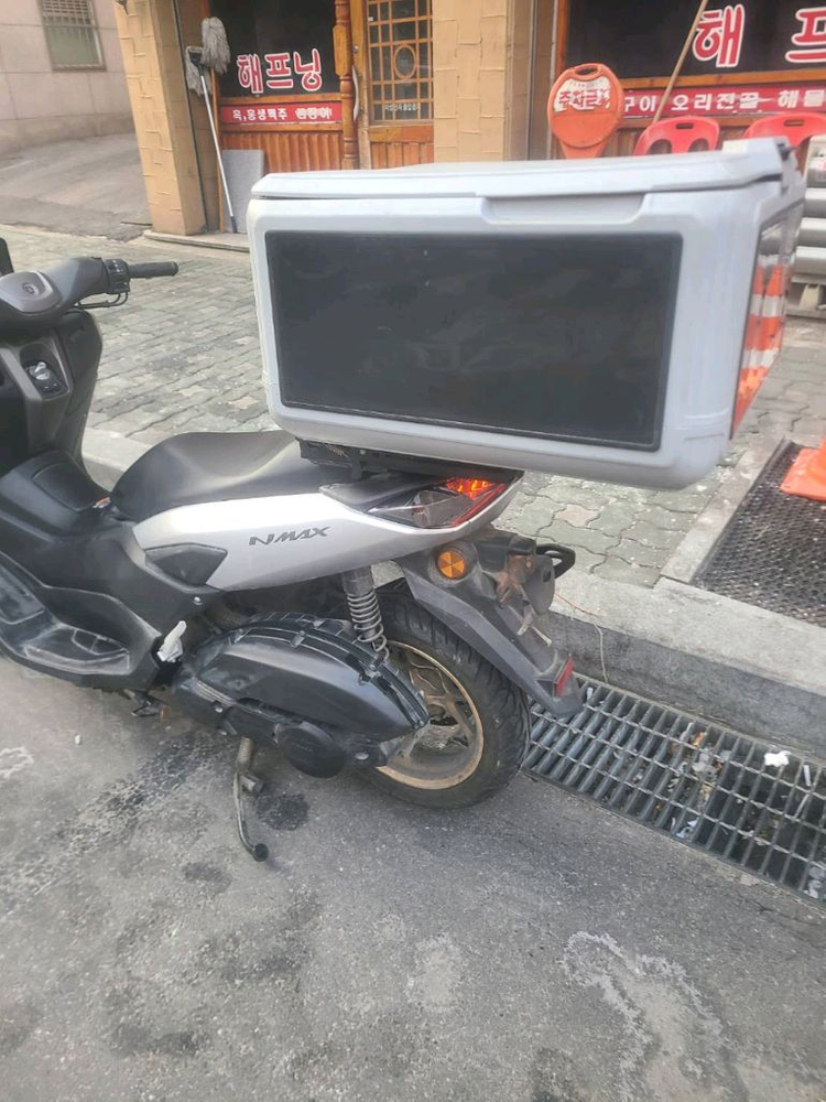 엔맥스22년식 배달세팅 1.9만실주행 200팝니다 이미지