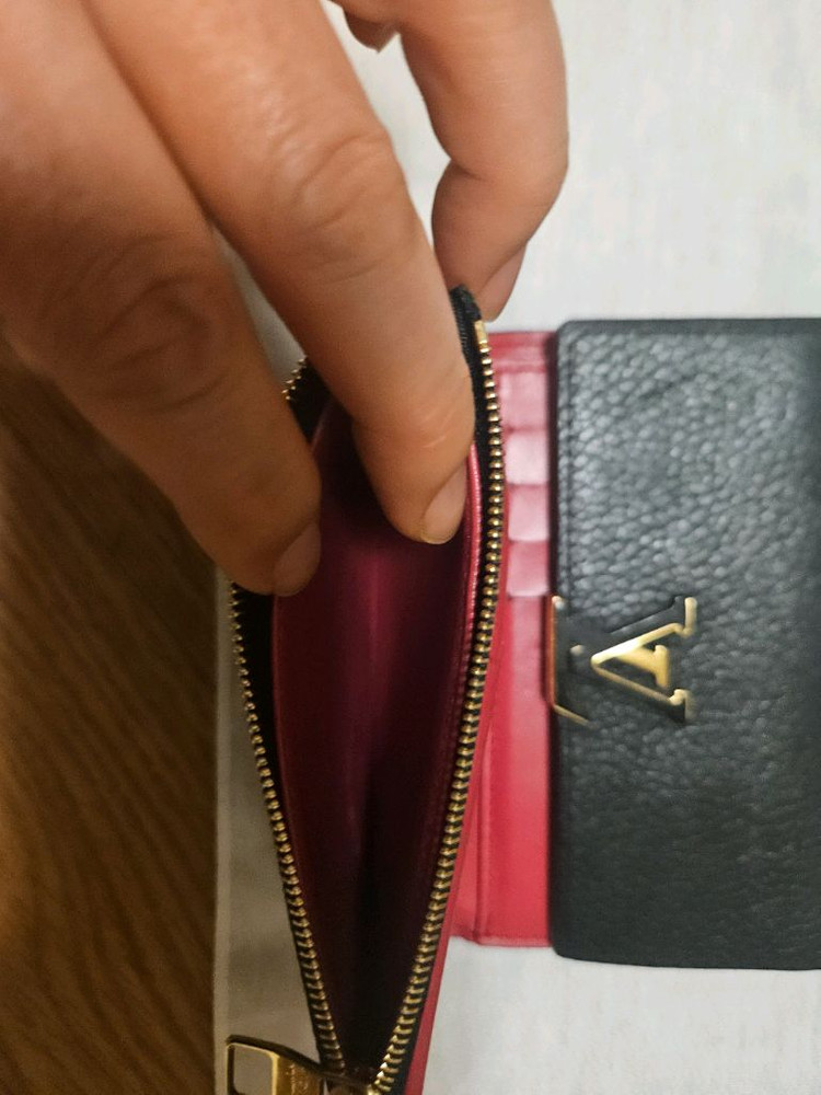 루이비통 카퓌신 반지갑(블랙-로즈누아 투톤)--5