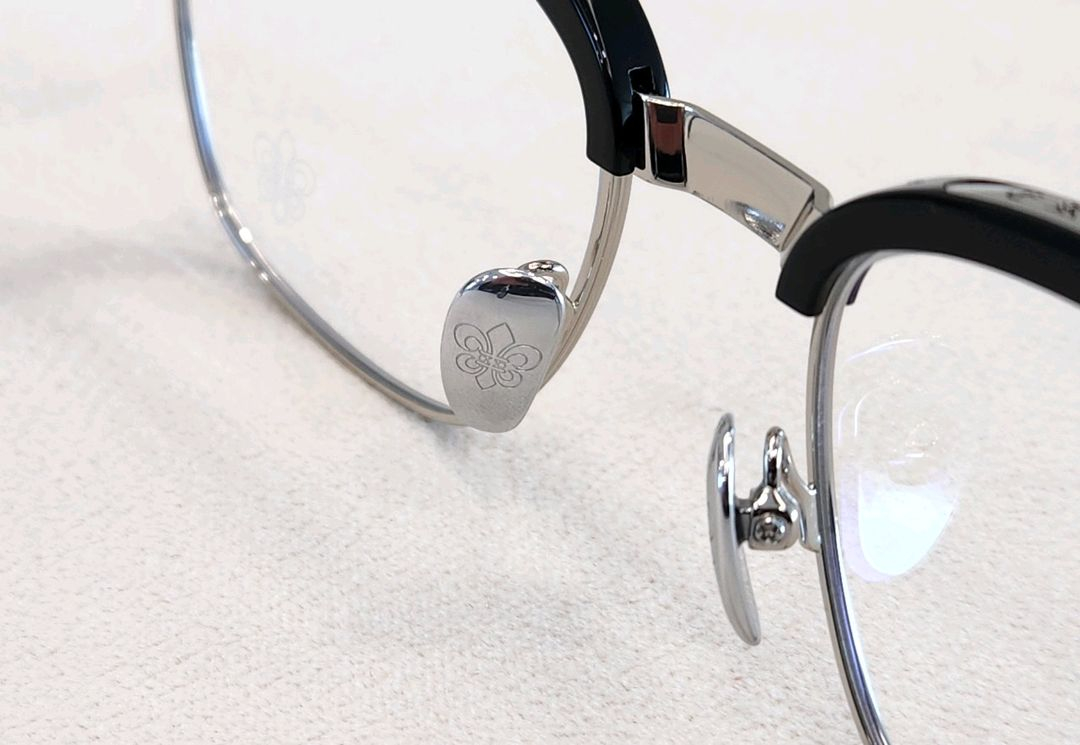 크롬하츠 보넨노이슈어 안경 블랙 이미지