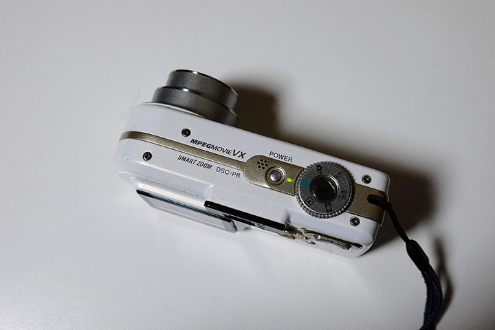 소니 SONY 사이버샷 DSC-P8 빈티지 디카 팝니다--5