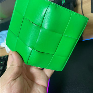 보테가 베네타 플랩카드지갑