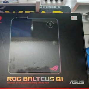 아수스 충전 마우스패드 팝니다