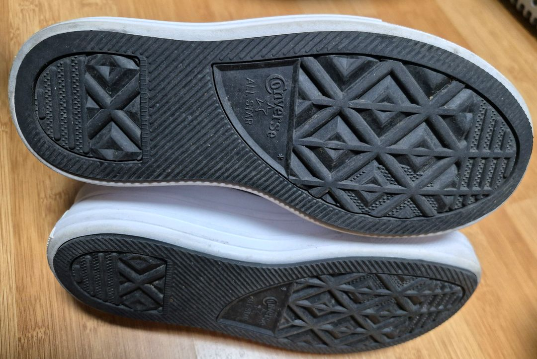 컨버스 올스타 하이탑 스니커즈 버건디 이미지