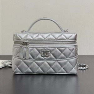 샤넬 최신상 롱 베니티