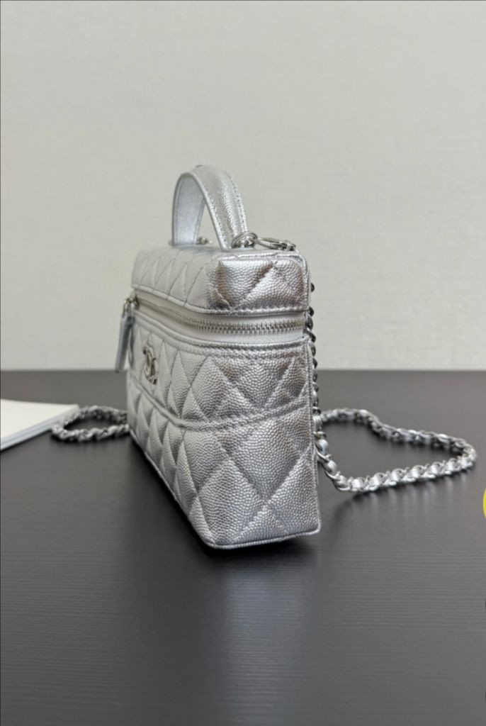 샤넬 최신상 롱 베니티--1