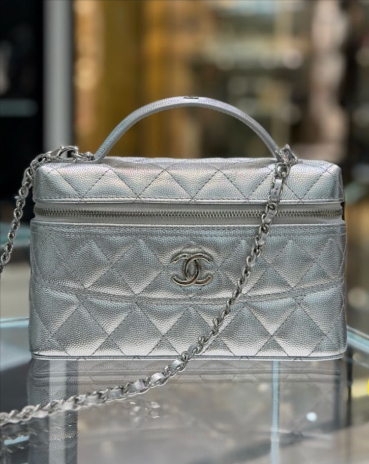 샤넬 최신상 롱 베니티--7