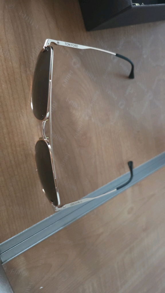 톰포드 선글라스 (향수)--1