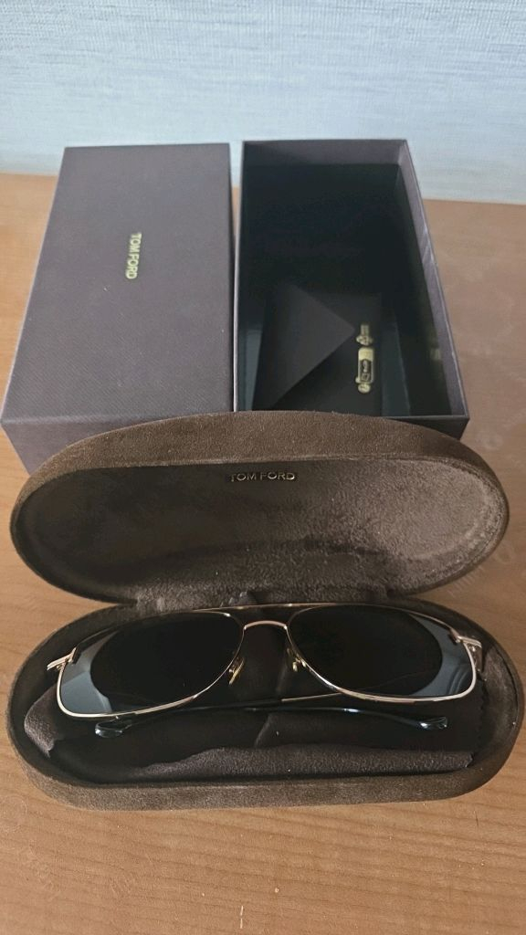 톰포드 선글라스 (향수)--3