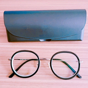 [ 미개봉새상품_고급스런 동글이 검정/골드색 다리 안경테 / 반철테안경 저렴히 판매 ]