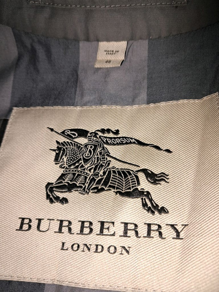 Italy 트렌치코트48size중고--2