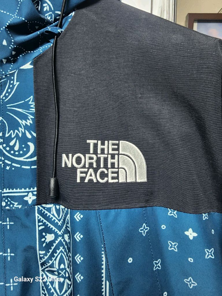 노스페이스 1990 마운틴 자켓 반다나 블루 색상 2XL(110) 사이즈--2