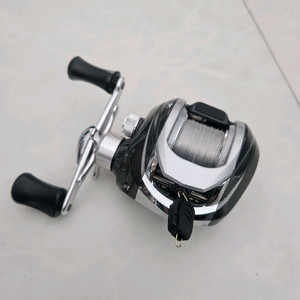 바낙스 제스트 6.2:1 우핸들 베이트 낚시 릴