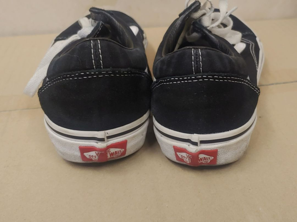 반스 올드스쿨 블랙 스니커즈 260mm--4