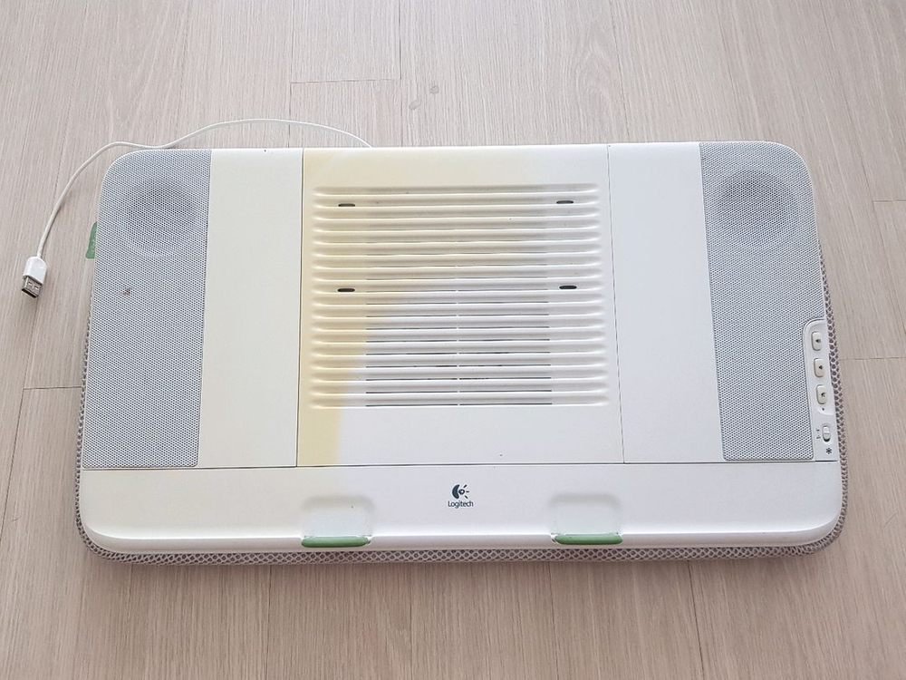 노트북 충전기, 스피커 쿨링 패드, usb멀티탭, 랜선--1