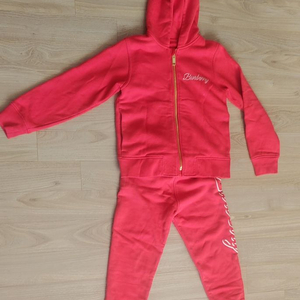 버버리 트레이닝복 세트 상의 8세 하의 6세