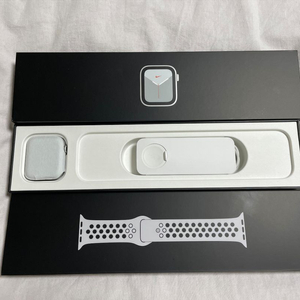 애플워치6 나이키에디션 44mm 실버 알루미늄