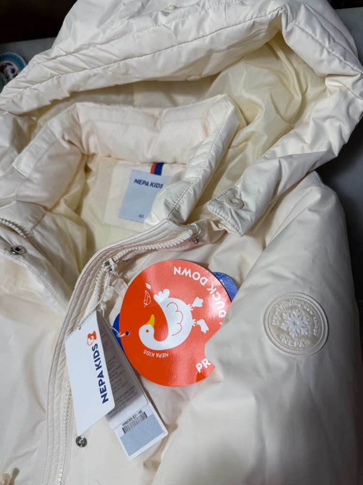 네파키즈 여아패딩165 새상품 26->6--12