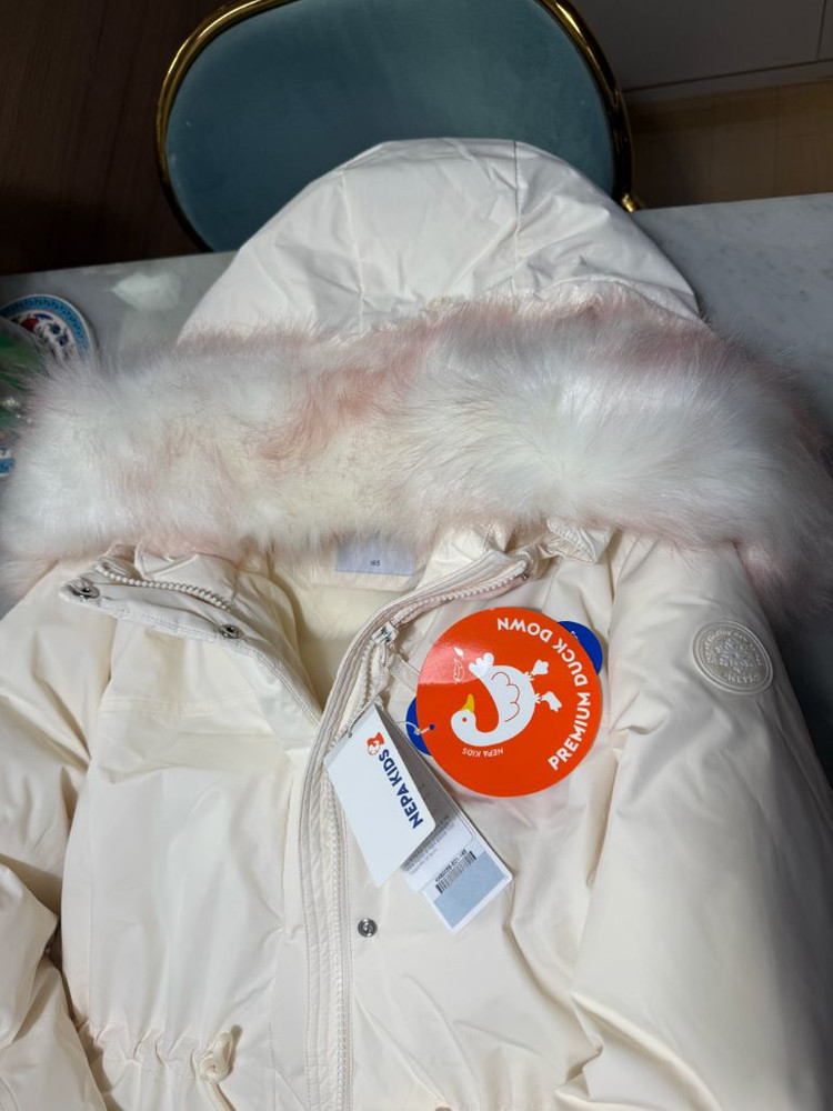 네파키즈 여아패딩165 새상품 26->6--7