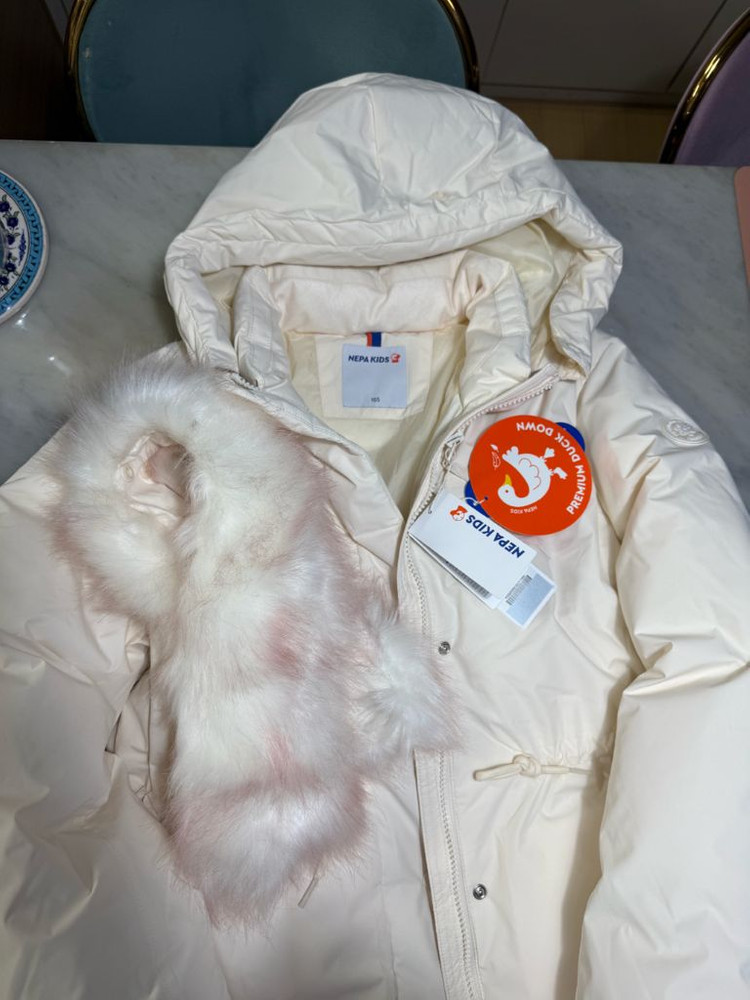 네파키즈 여아패딩165 새상품 26->6--8