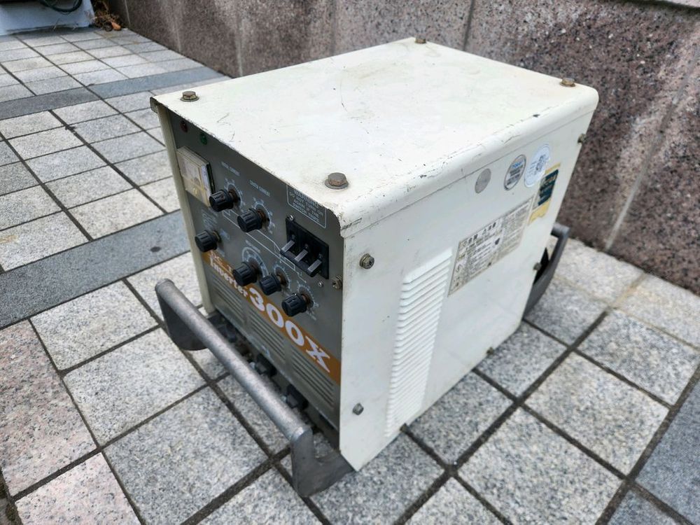 이수 300X 알곤용접기 판매합니다--3