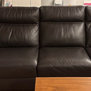 한샘 플래그샵 수입가구 4인용 가죽 소파 이미지