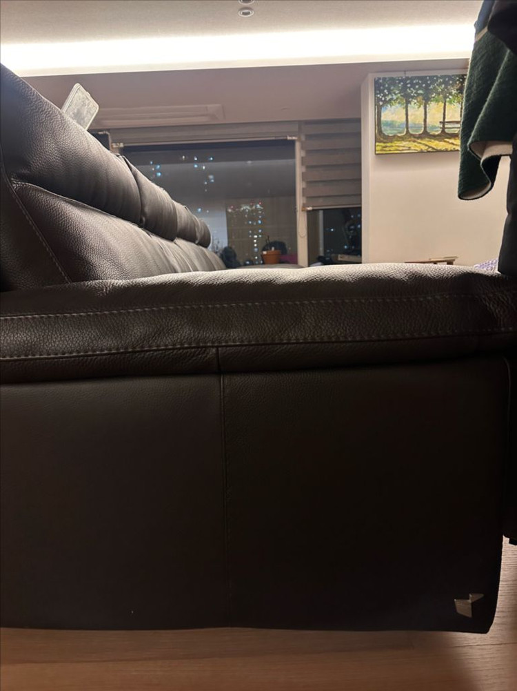 한샘 플래그샵 수입가구 4인용 가죽 소파 이미지