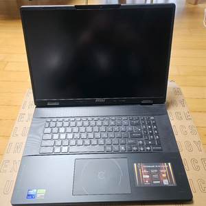 MSI Crosshair 18 HX A2XWFKG 게이밍 노트북 이미지