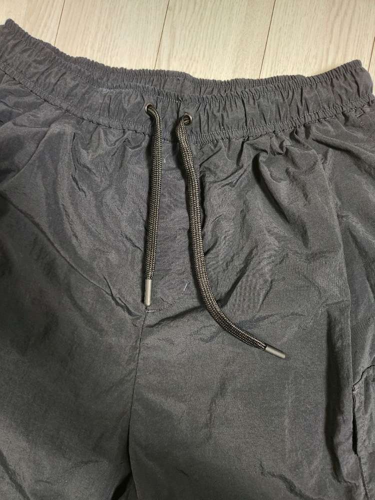 새상품급)커스텀멜로우 우븐 카고 밴딩 반바지 사이즈78여러 중고사이트에도 같이 판매하고 있어서 삭제되면 팔린거에요~--4