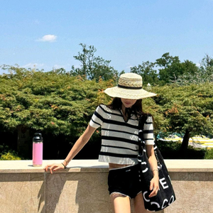 고걸 수입 니트 크롭탑.L사이즈 새상품