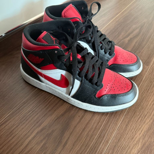 나이키에어조던1/아디다스가젤볼드