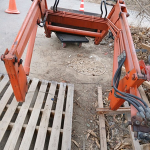 대동 트랙터 25마력용 로더 팝니다 이미지