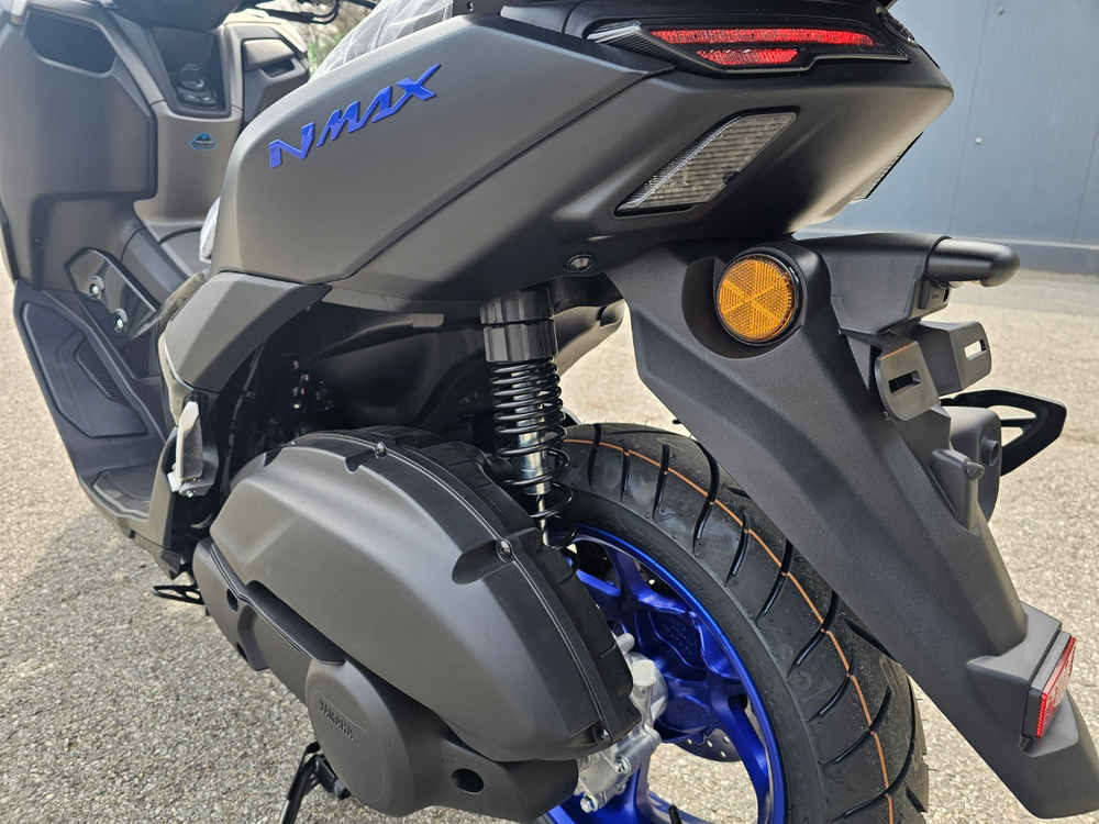 야마하 NMAX125 오토바이 스쿠터--5