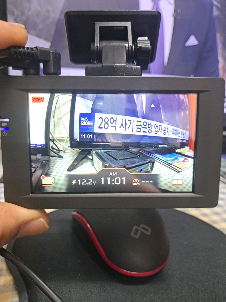 파인뷰 X3300 NEW. 블랙박스.QHD 64G--2