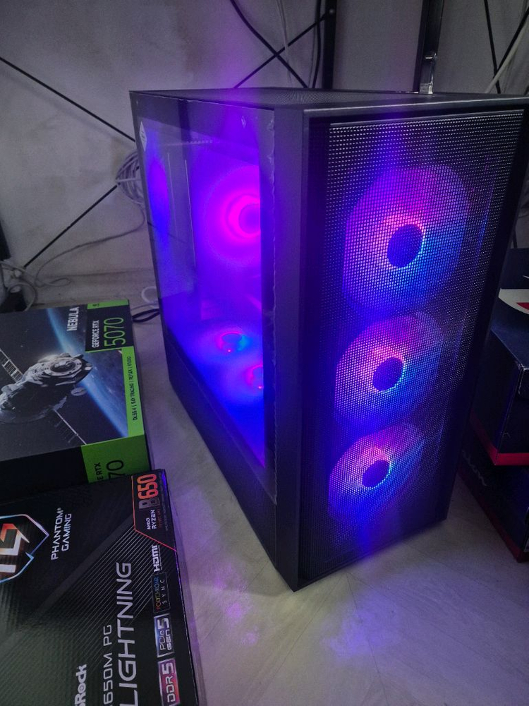 7800X3D RTX5070 게이밍 본체 편집용본체--1