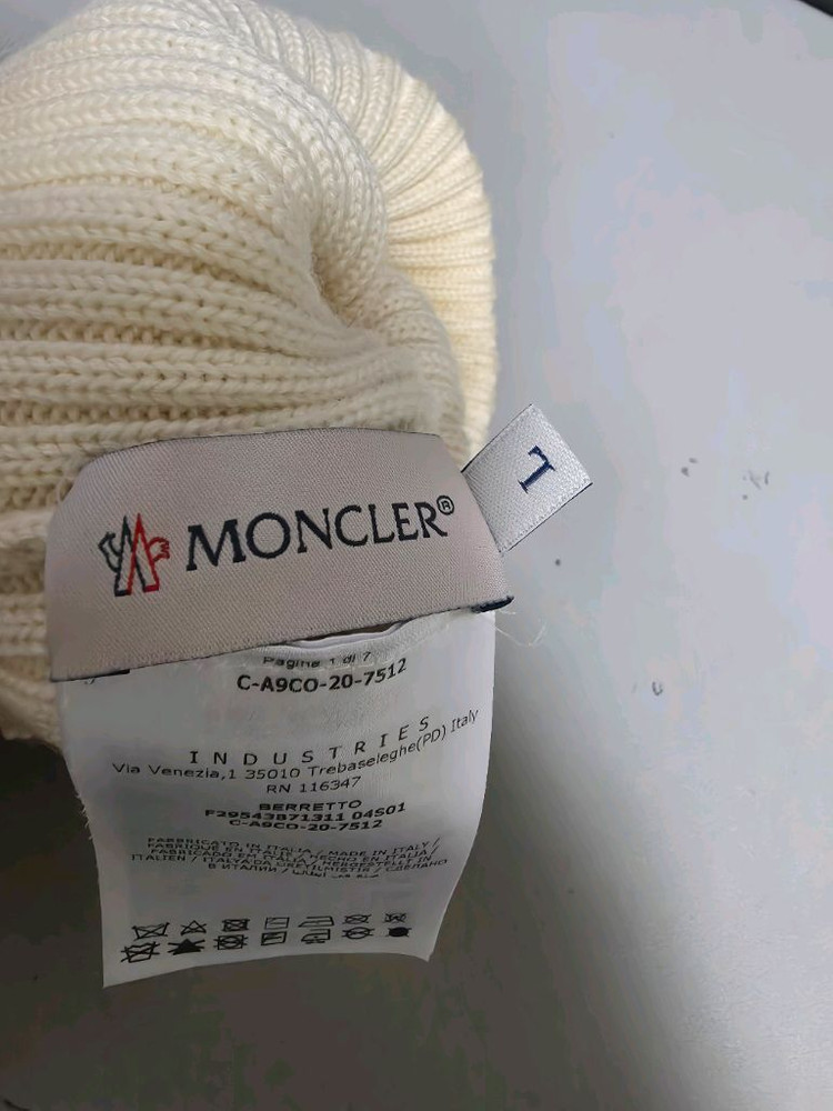 몽클레어 키즈 폼폼 비니 L 이미지
