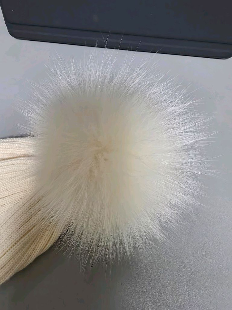 몽클레어 키즈 폼폼 비니 L 이미지