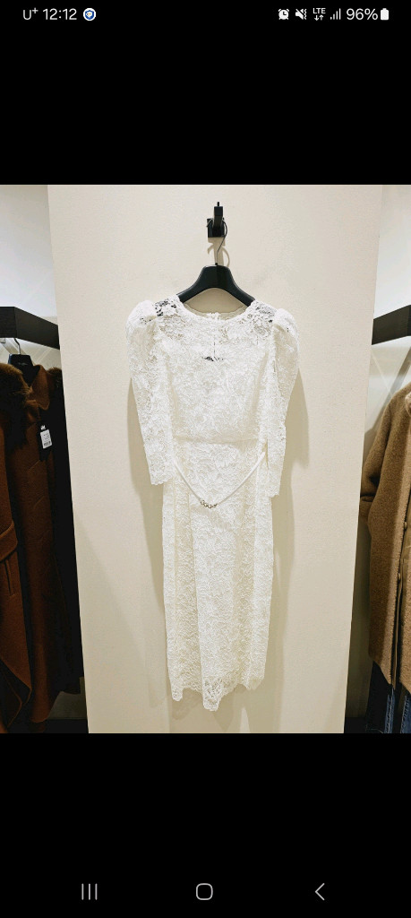 지고트 김지수착용 화이트 레이스 원피스 77사이즈--1