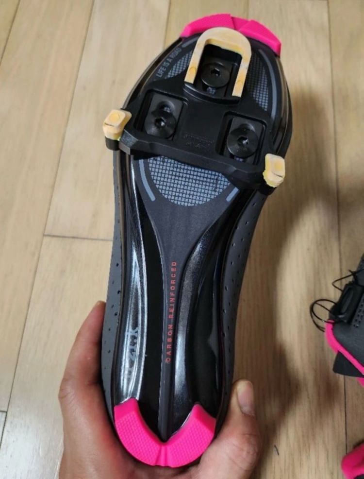 [새상품] 피직(fizik) R5 로드 슈즈 팝니다.--2