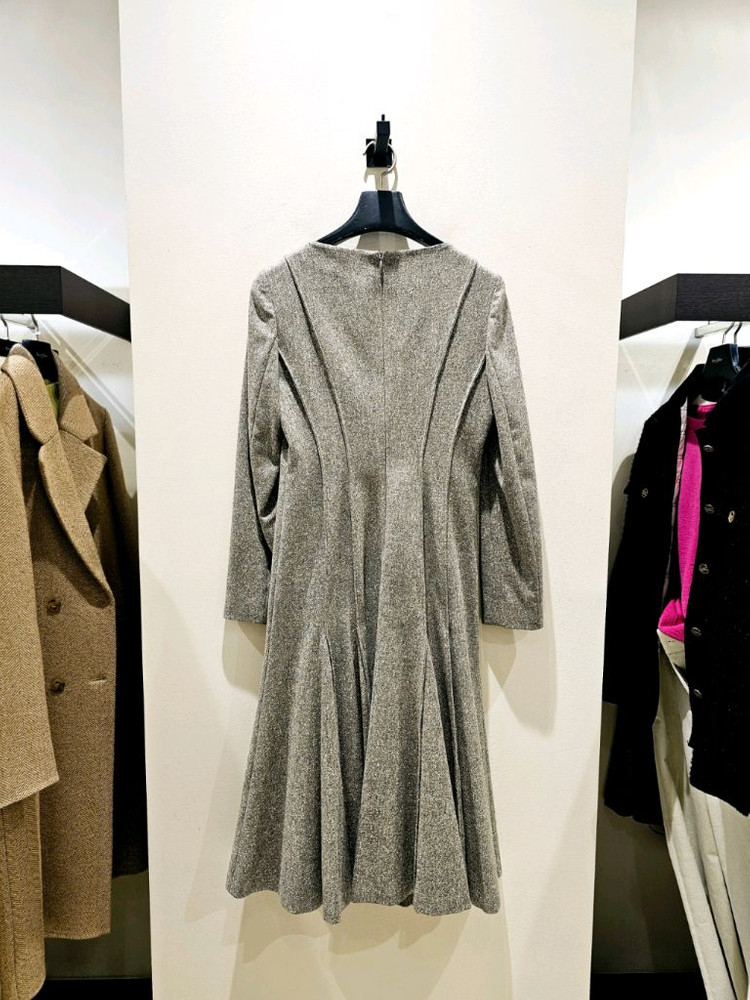 더아이잗컬렉션 울혼방원피스 66사이즈--2